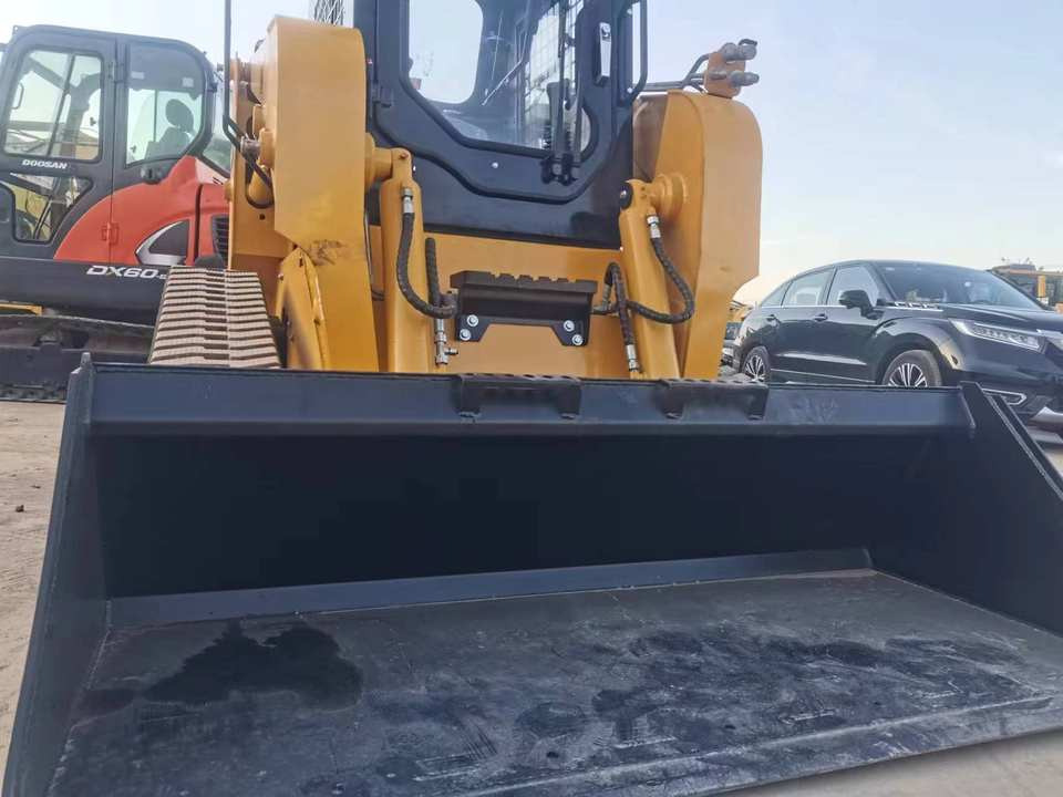 Caterpillar 277D Skid Steer Used Cat 277d 262d Skid Steer Loader Second Hand Cat Loader Machine - Chargeuse compacte sur chenilles: photos 3 Caterpillar 277D Skid Steer Used Cat 277d 262d Skid Steer Loader Second Hand Cat Loader Machine - Chargeuse compacte sur chenilles: photos 3