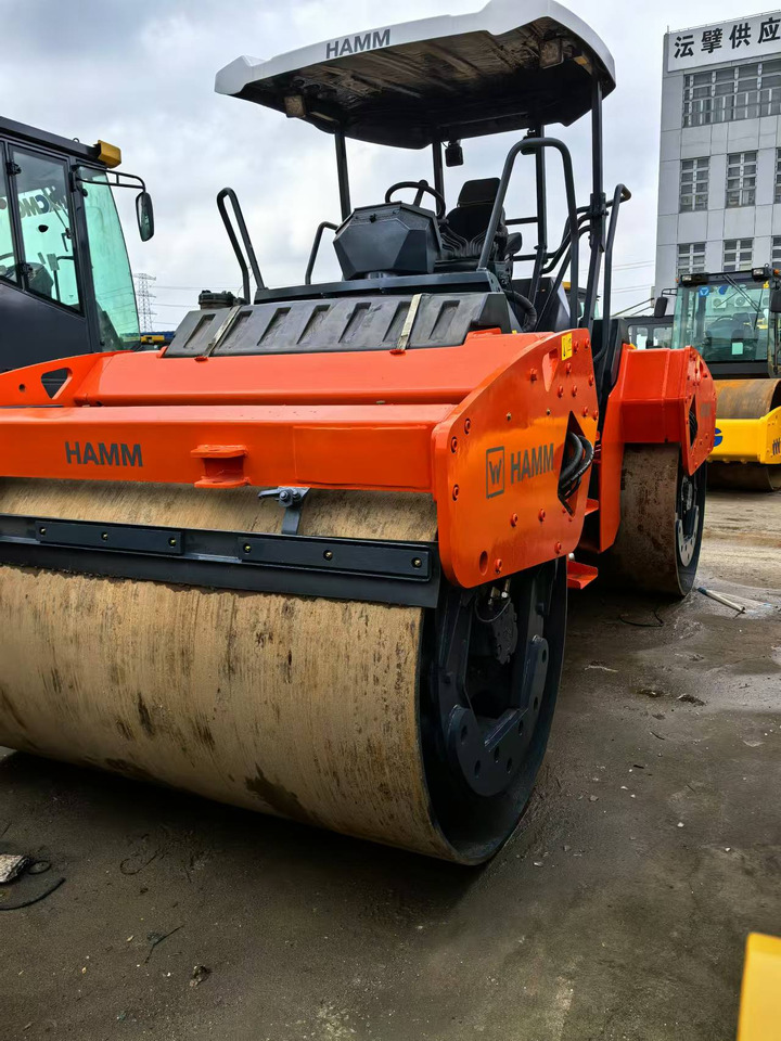 HAMM HD138 - Compacteur: photos 1 HAMM HD138 - Compacteur: photos 1