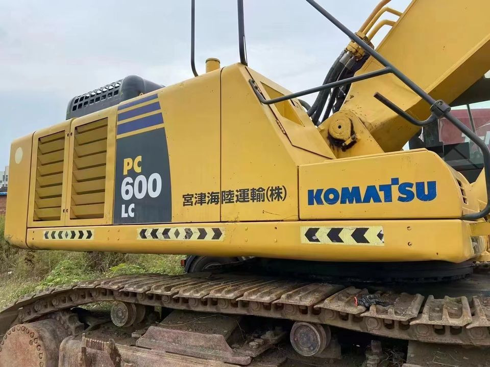 Original Good Condition USED Excavator PC600LC-8 60 Ton Excavator Crawler Excavator for Komatsu on Sale - Pelle sur chenille: photos 4 Original Good Condition USED Excavator PC600LC-8 60 Ton Excavator Crawler Excavator for Komatsu on Sale - Pelle sur chenille: photos 4