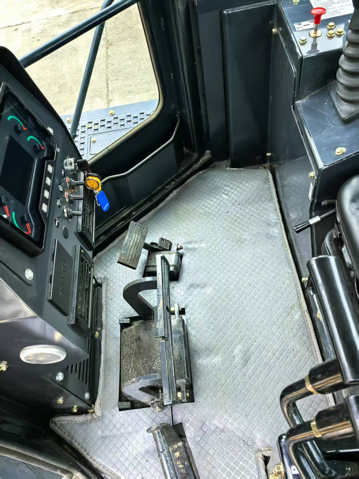 SHANTUI SD22 - Bulldozer: photos 3 SHANTUI SD22 - Bulldozer: photos 3