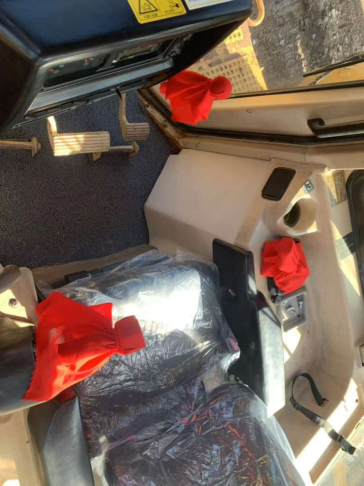 Used Caterpillar Bulldozer D6R, Caterpillar Bulldozer, Caterpillar D6R Bulldozer - Bulldozer: photos 5 Used Caterpillar Bulldozer D6R, Caterpillar Bulldozer, Caterpillar D6R Bulldozer - Bulldozer: photos 5