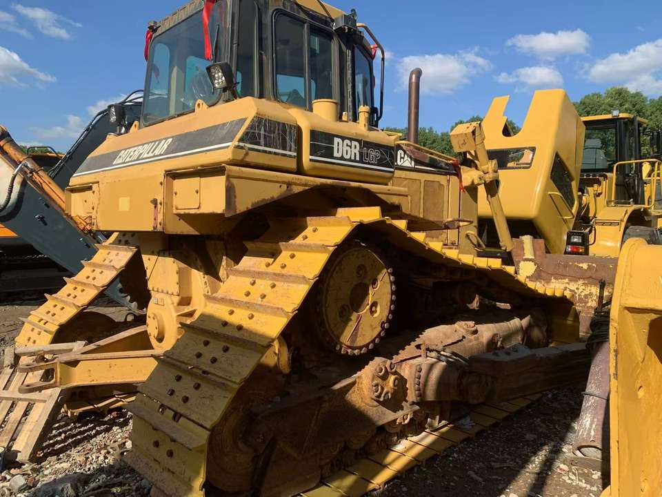 Used Caterpillar Bulldozer D6R, Caterpillar Bulldozer, Caterpillar D6R Bulldozer - Bulldozer: photos 4 Used Caterpillar Bulldozer D6R, Caterpillar Bulldozer, Caterpillar D6R Bulldozer - Bulldozer: photos 4