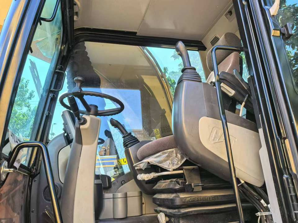 Used Caterpillar M315D2 Mini Wheel Excavator With Core Components for Diggers and Excavators - Pelle sur pneus: photos 3 Used Caterpillar M315D2 Mini Wheel Excavator With Core Components for Diggers and Excavators - Pelle sur pneus: photos 3