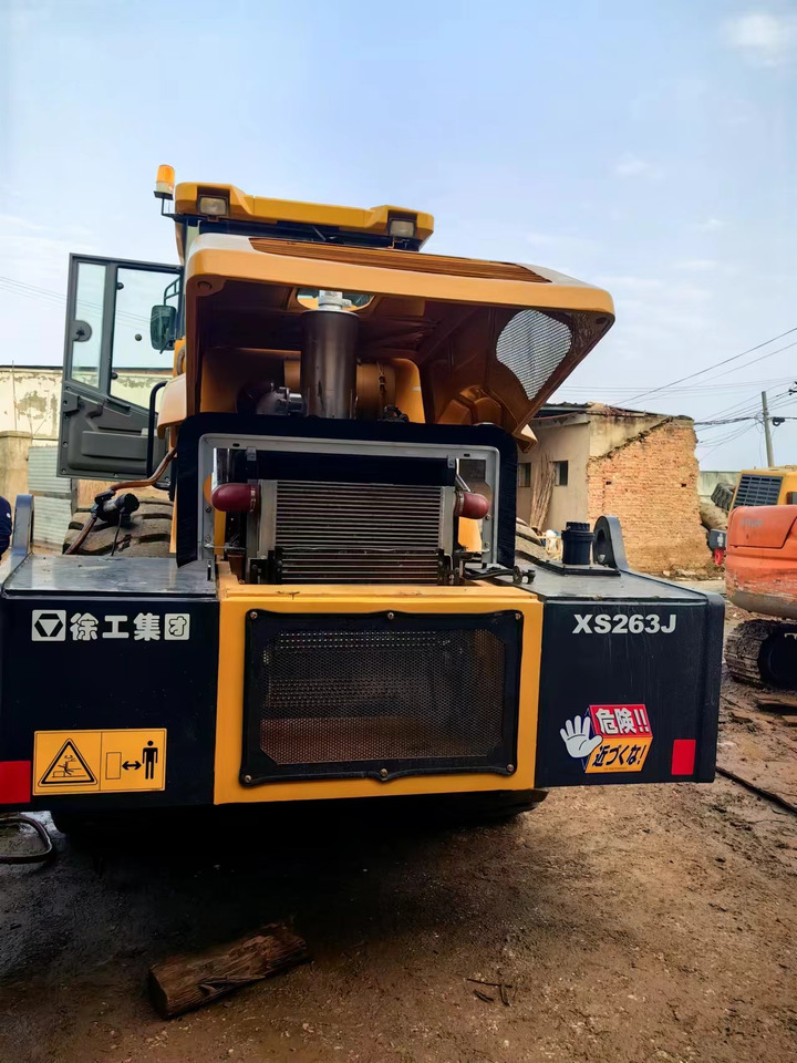 XCMG XS263J - Compacteur à pieds de mouton/ Monocylindre: photos 3 XCMG XS263J - Compacteur à pieds de mouton/ Monocylindre: photos 3