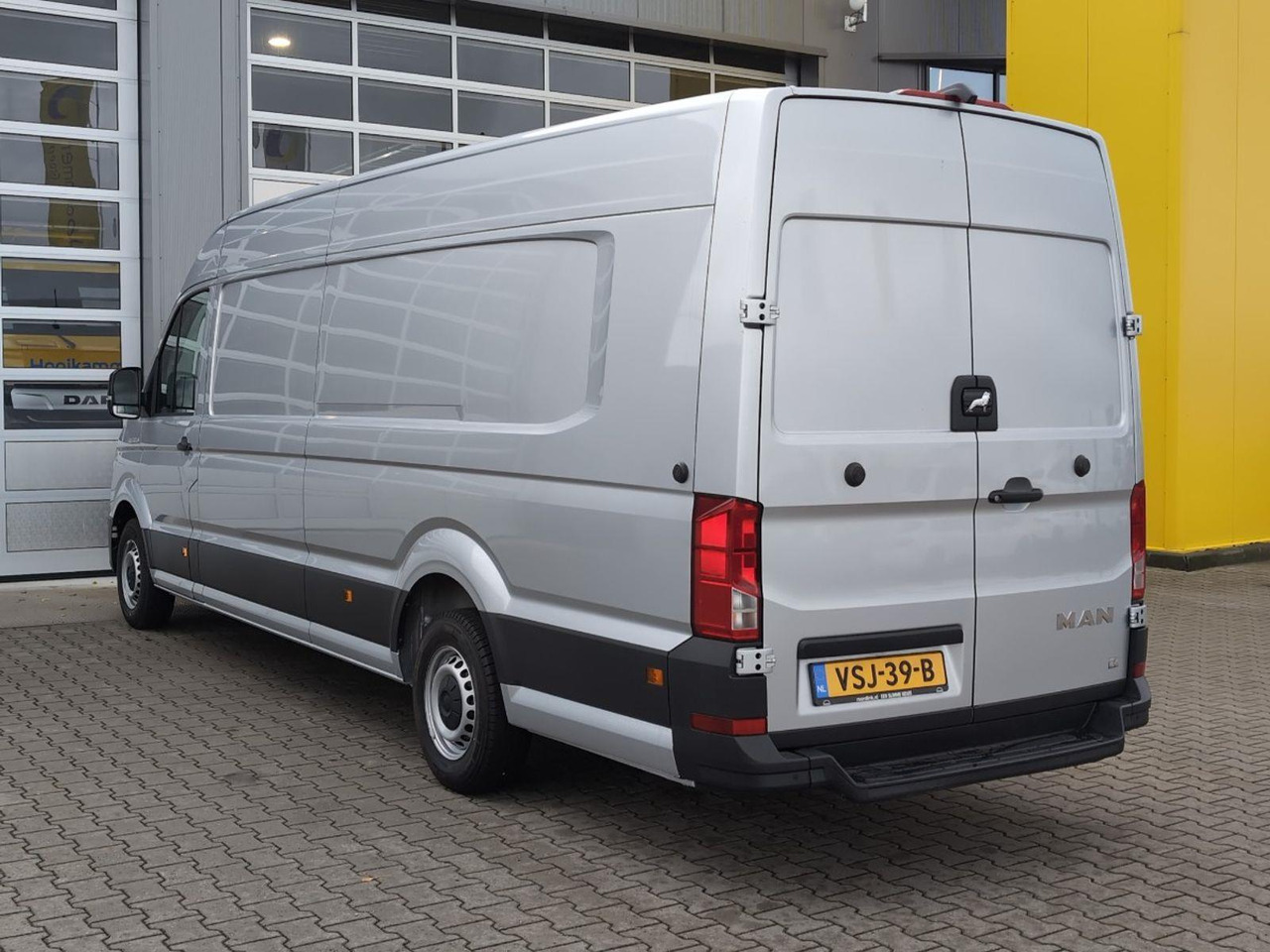 MAN TGE 35 2.0 Extra Lang L5 Hoog | 2022 | 14.441 km | Automaat | VSJ39B | NAP: Geen oordeel - Autre matériel: photos 3 MAN TGE 35 2.0 Extra Lang L5 Hoog | 2022 | 14.441 km | Automaat | VSJ39B | NAP: Geen oordeel - Autre matériel: photos 3