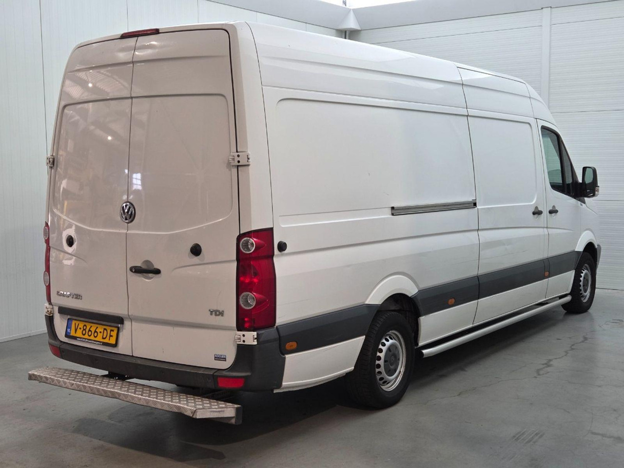 Volkswagen Crafter 32 2.0 TDI L3H2 | 2017 | 240.360 km | V866DF | NAP: Logisch - Autre matériel: photos 4 Volkswagen Crafter 32 2.0 TDI L3H2 | 2017 | 240.360 km | V866DF | NAP: Logisch - Autre matériel: photos 4