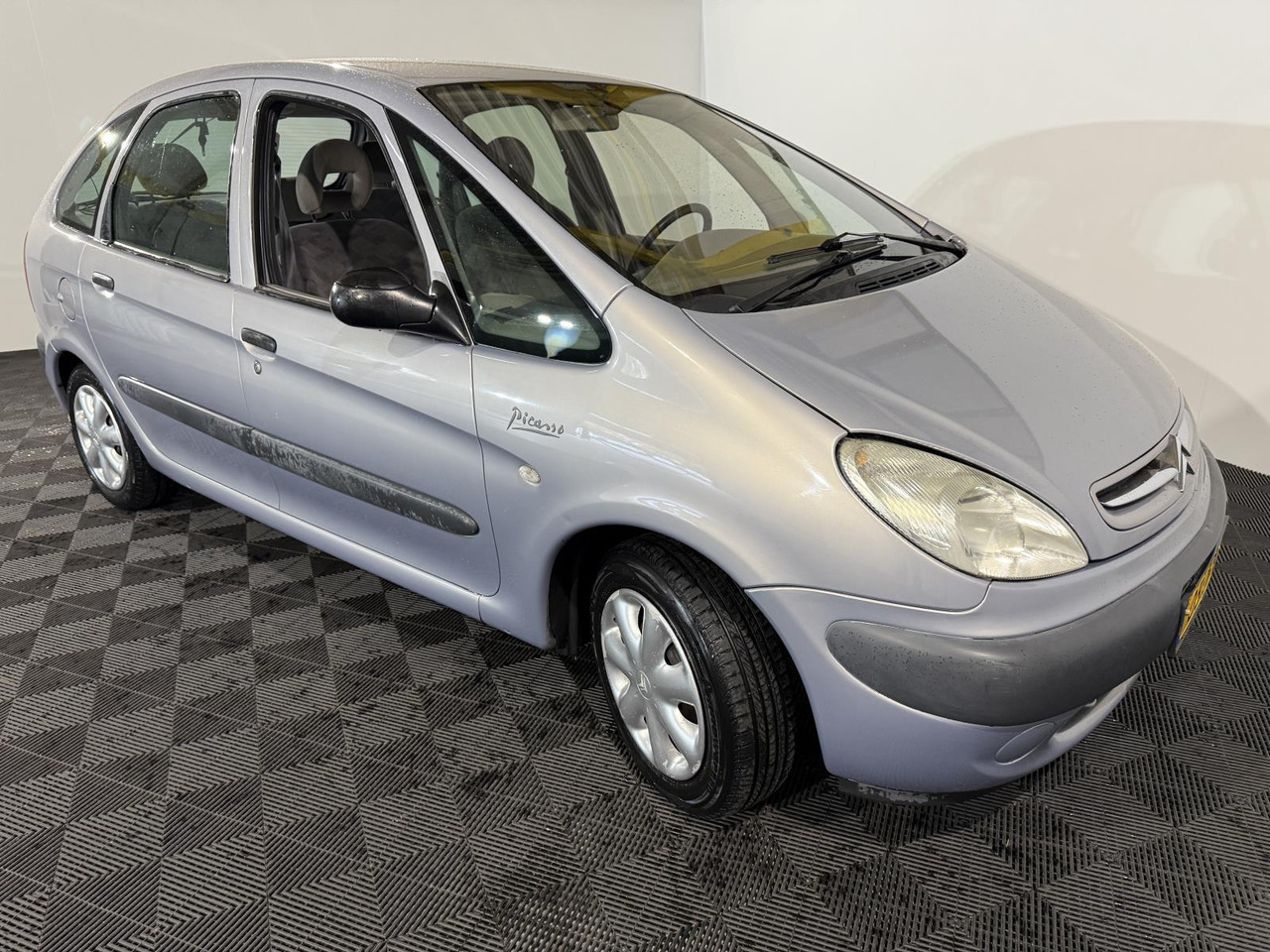 Citroen | Xsara Picasso | 1.8i-16V Plaisir | 2002 | 229.613 km | 05JFFD | Logisch - Voiture: photos 5 Citroen | Xsara Picasso | 1.8i-16V Plaisir | 2002 | 229.613 km | 05JFFD | Logisch - Voiture: photos 5