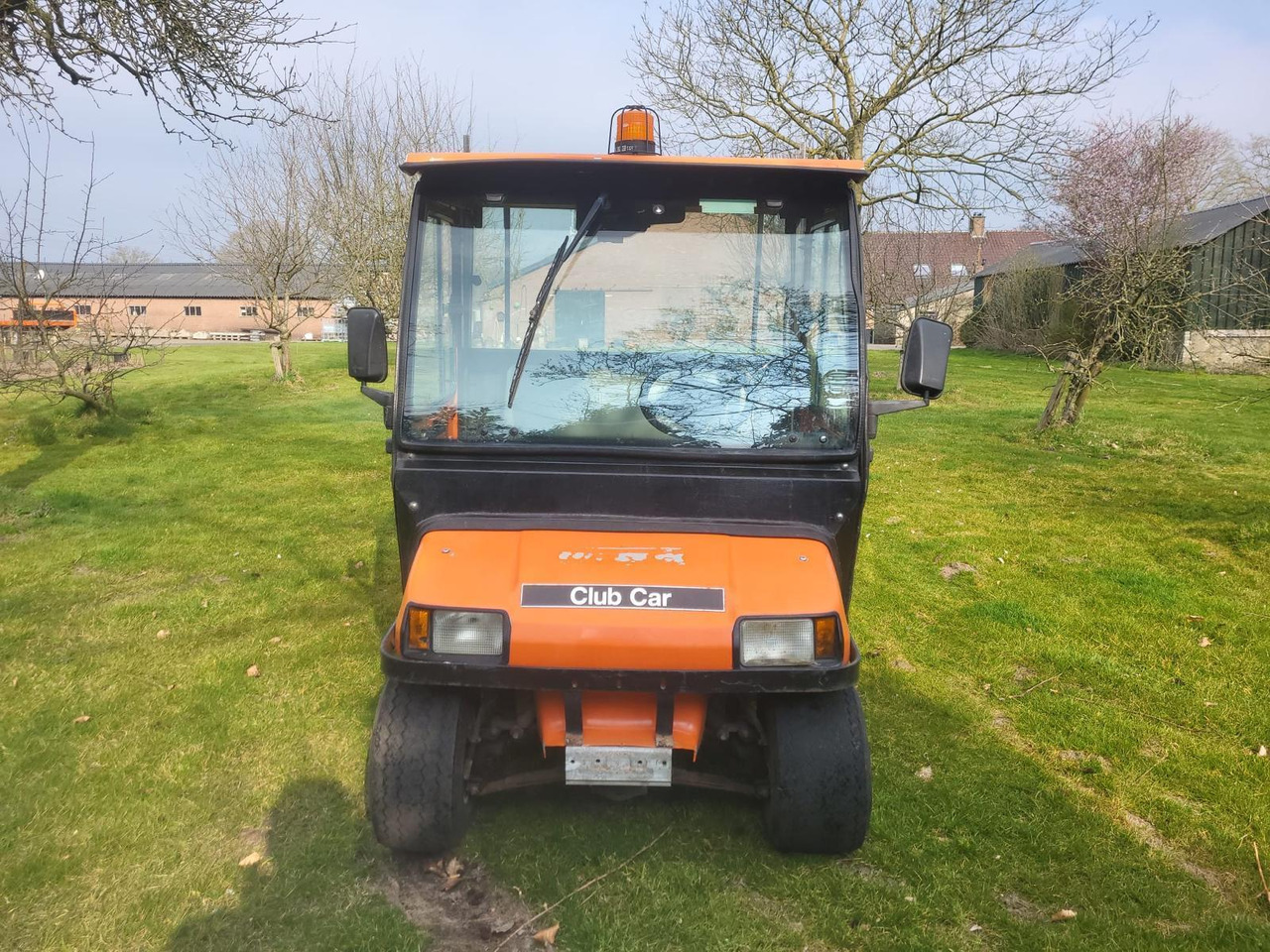 Club Car Carryall Turf 2 2009 Dichte Cabine en Elektrische Kiepbak Marge kavel Incl Lader - Voiturette de golf: photos 2 Club Car Carryall Turf 2 2009 Dichte Cabine en Elektrische Kiepbak Marge kavel Incl Lader - Voiturette de golf: photos 2