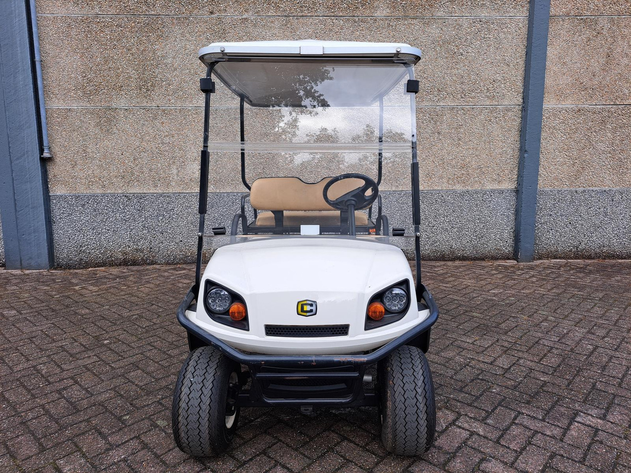 Cushman 2+2 Benzine Golfkar (3) - Voiturette de golf: photos 2 Cushman 2+2 Benzine Golfkar (3) - Voiturette de golf: photos 2