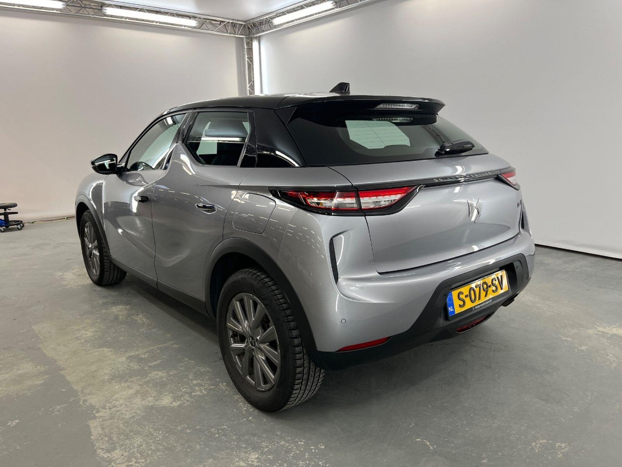 DS 3 1.2 PureTech Bastille | 2023 | 64.053 km | S079SV | NAP: Logisch - SUV: photos 3 DS 3 1.2 PureTech Bastille | 2023 | 64.053 km | S079SV | NAP: Logisch - SUV: photos 3