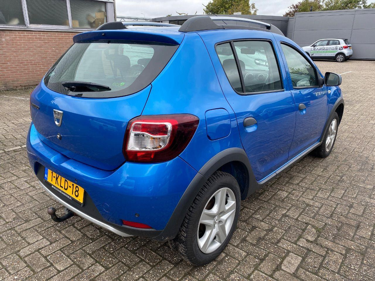Dacia Sandero 0.9 TCe Stepway Lauréate | 2013 | 116.155 km | 1KLD18 | NAP: Logisch - Voiture à hayon: photos 4 Dacia Sandero 0.9 TCe Stepway Lauréate | 2013 | 116.155 km | 1KLD18 | NAP: Logisch - Voiture à hayon: photos 4