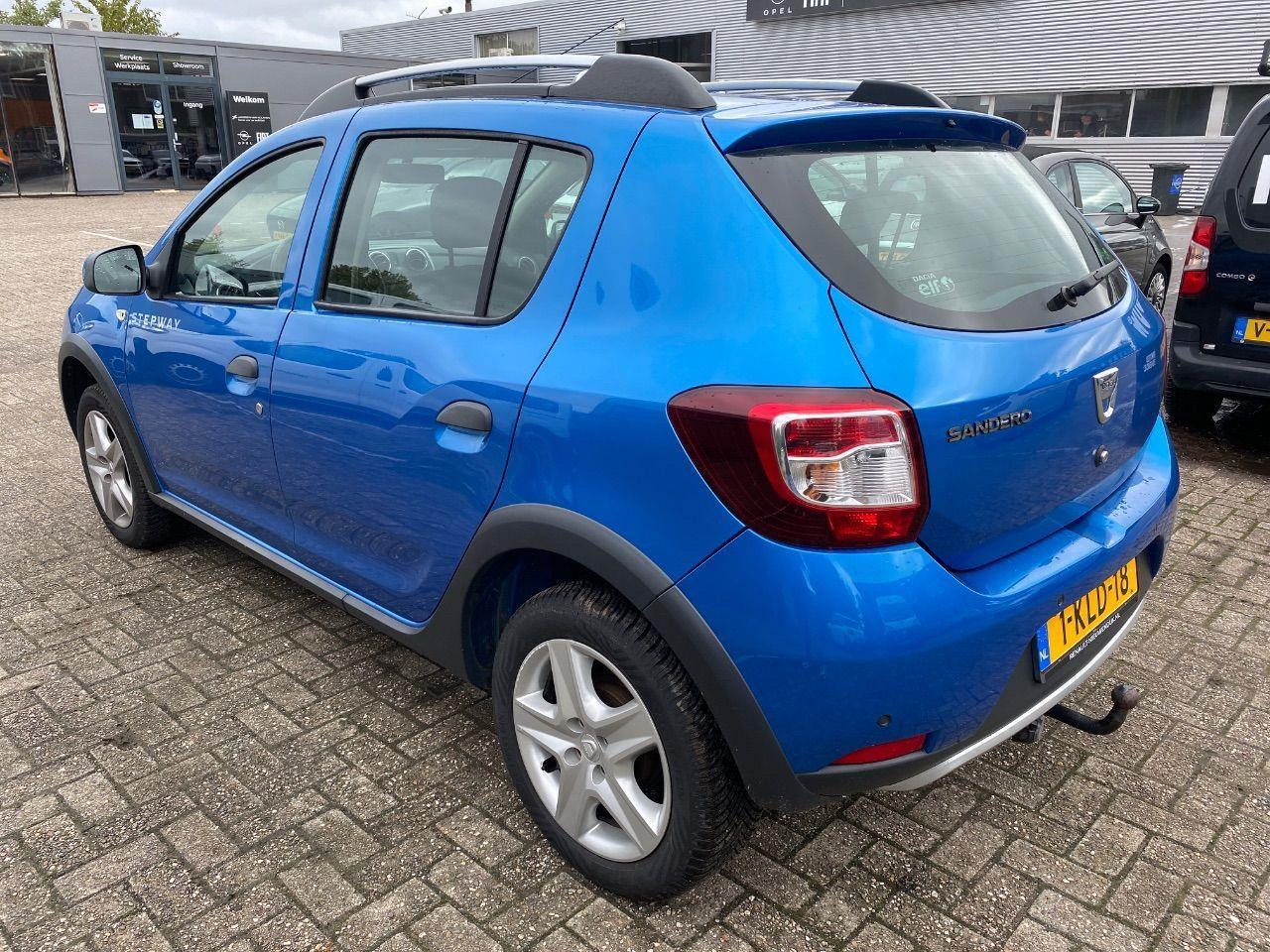 Dacia Sandero 0.9 TCe Stepway Lauréate | 2013 | 116.155 km | 1KLD18 | NAP: Logisch - Voiture à hayon: photos 3 Dacia Sandero 0.9 TCe Stepway Lauréate | 2013 | 116.155 km | 1KLD18 | NAP: Logisch - Voiture à hayon: photos 3