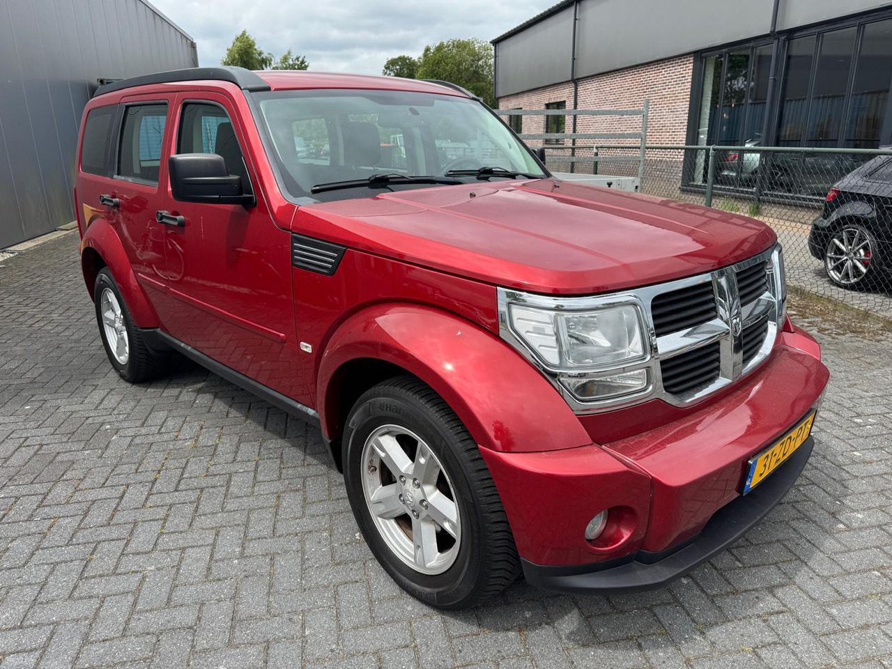 Dodge Nitro 3.7 V6 SXT | 2008 | 209.339 km | 31-ZD-PT - SUV: photos 5 Dodge Nitro 3.7 V6 SXT | 2008 | 209.339 km | 31-ZD-PT - SUV: photos 5