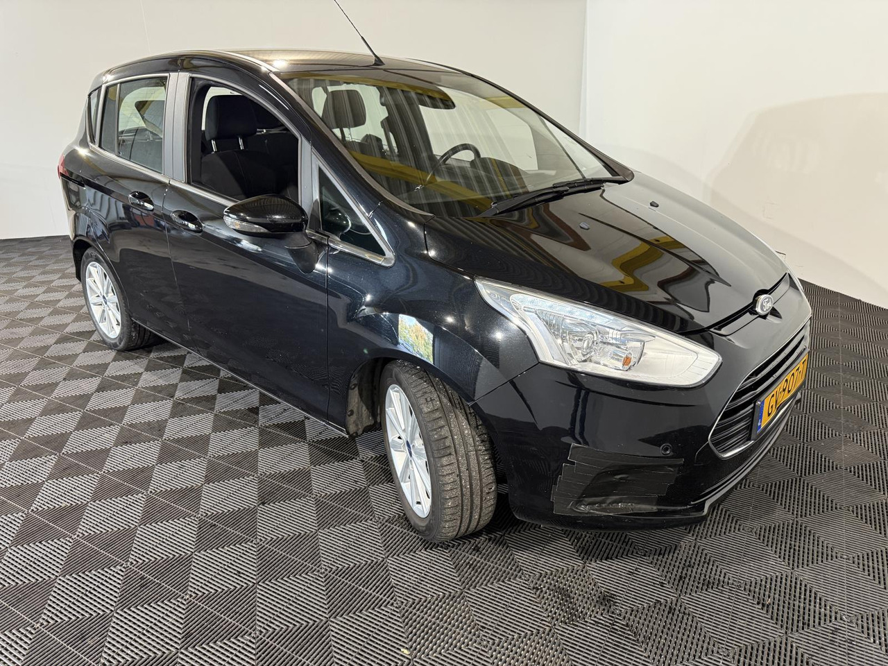 Ford | B-Max | 1.0 EcoBoost Titanium | 2015 | 149.480 km | GV907T | Logisch - Voiture: photos 3 Ford | B-Max | 1.0 EcoBoost Titanium | 2015 | 149.480 km | GV907T | Logisch - Voiture: photos 3