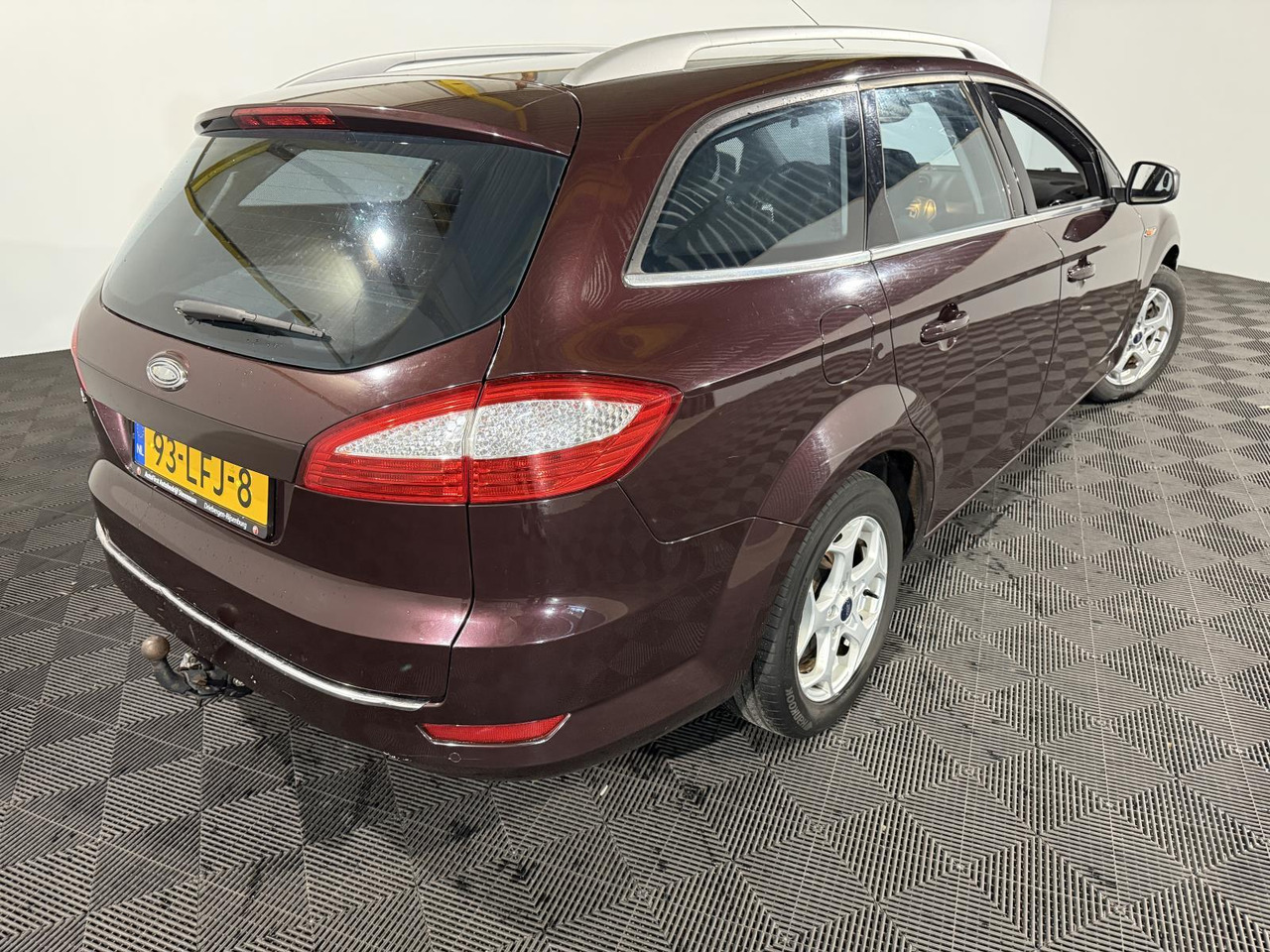 Ford | Mondeo Wagon | 2.0-16V Limited | 2010 | 193.300 km | 93LFJ8 | Logisch - Voiture: photos 2 Ford | Mondeo Wagon | 2.0-16V Limited | 2010 | 193.300 km | 93LFJ8 | Logisch - Voiture: photos 2