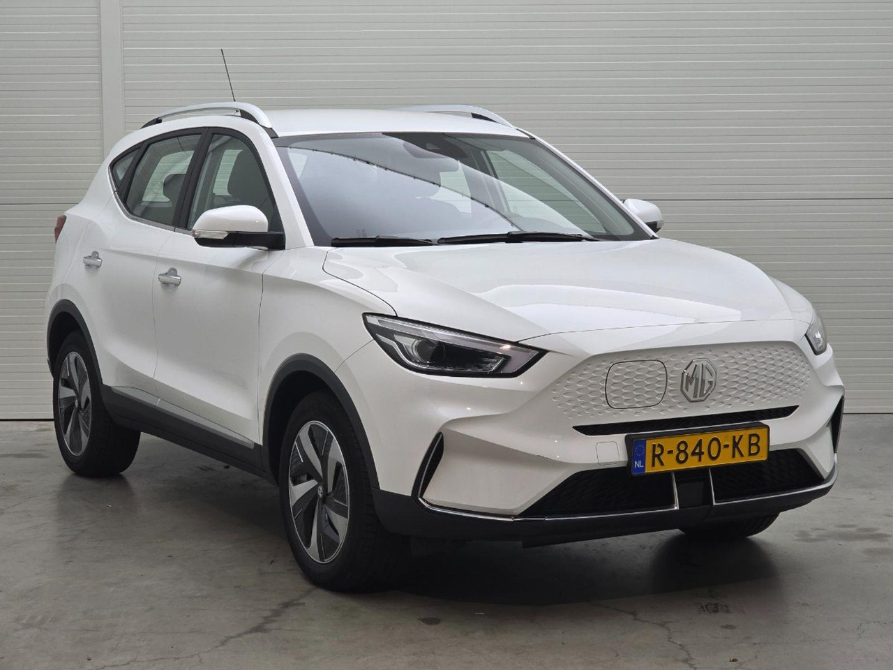 MG MG ZS EV EV Standard Range Comfort 50 kWh | 2022 | 17.023 km | Automaat | R840KB | NAP: Logisch - SUV: photos 2 MG MG ZS EV EV Standard Range Comfort 50 kWh | 2022 | 17.023 km | Automaat | R840KB | NAP: Logisch - SUV: photos 2