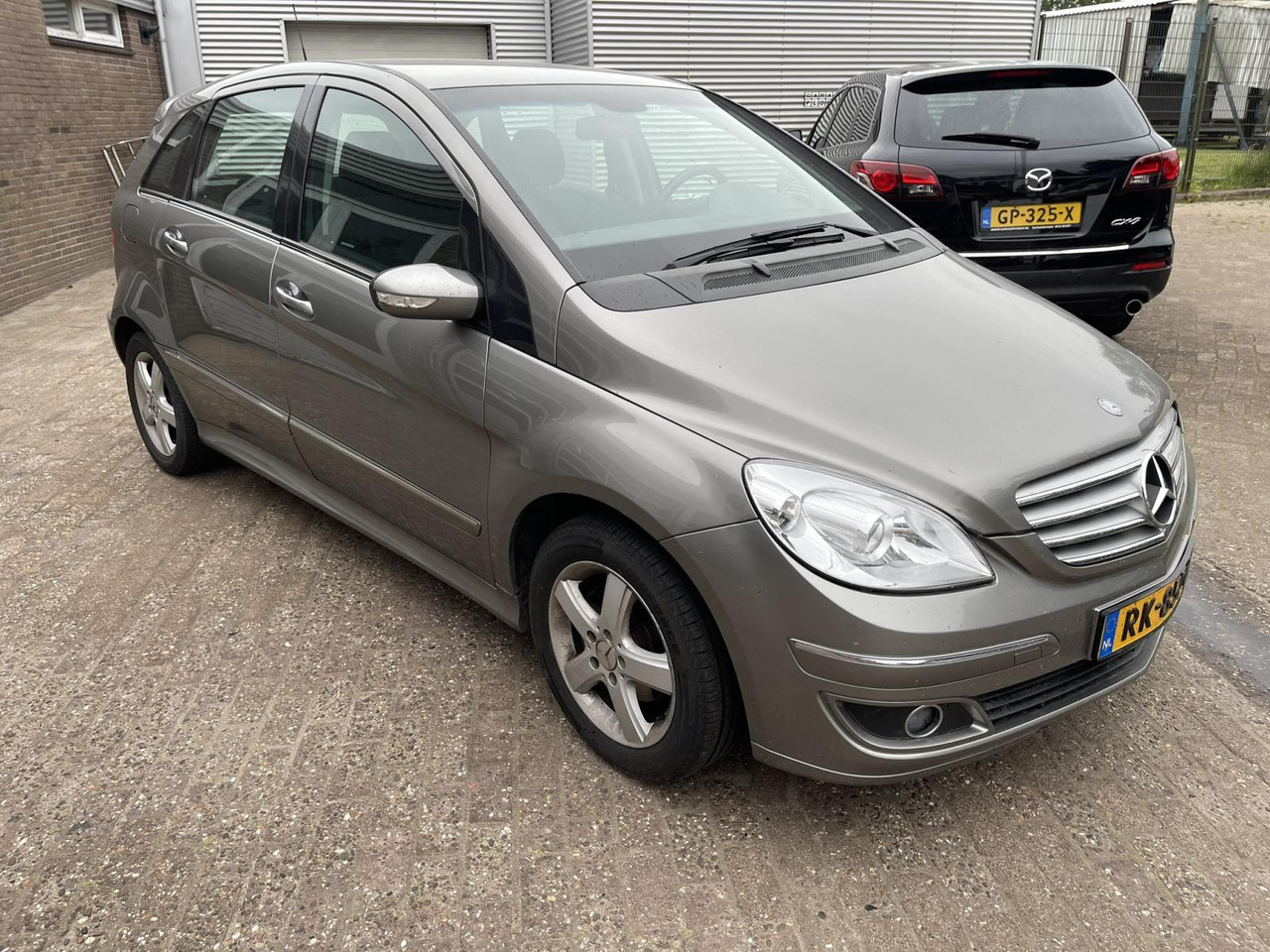 Mercedes-Benz B-Klasse 170 Business Class | 2005 | 217.372 km | RK-857-B - Voiture: photos 5 Mercedes-Benz B-Klasse 170 Business Class | 2005 | 217.372 km | RK-857-B - Voiture: photos 5