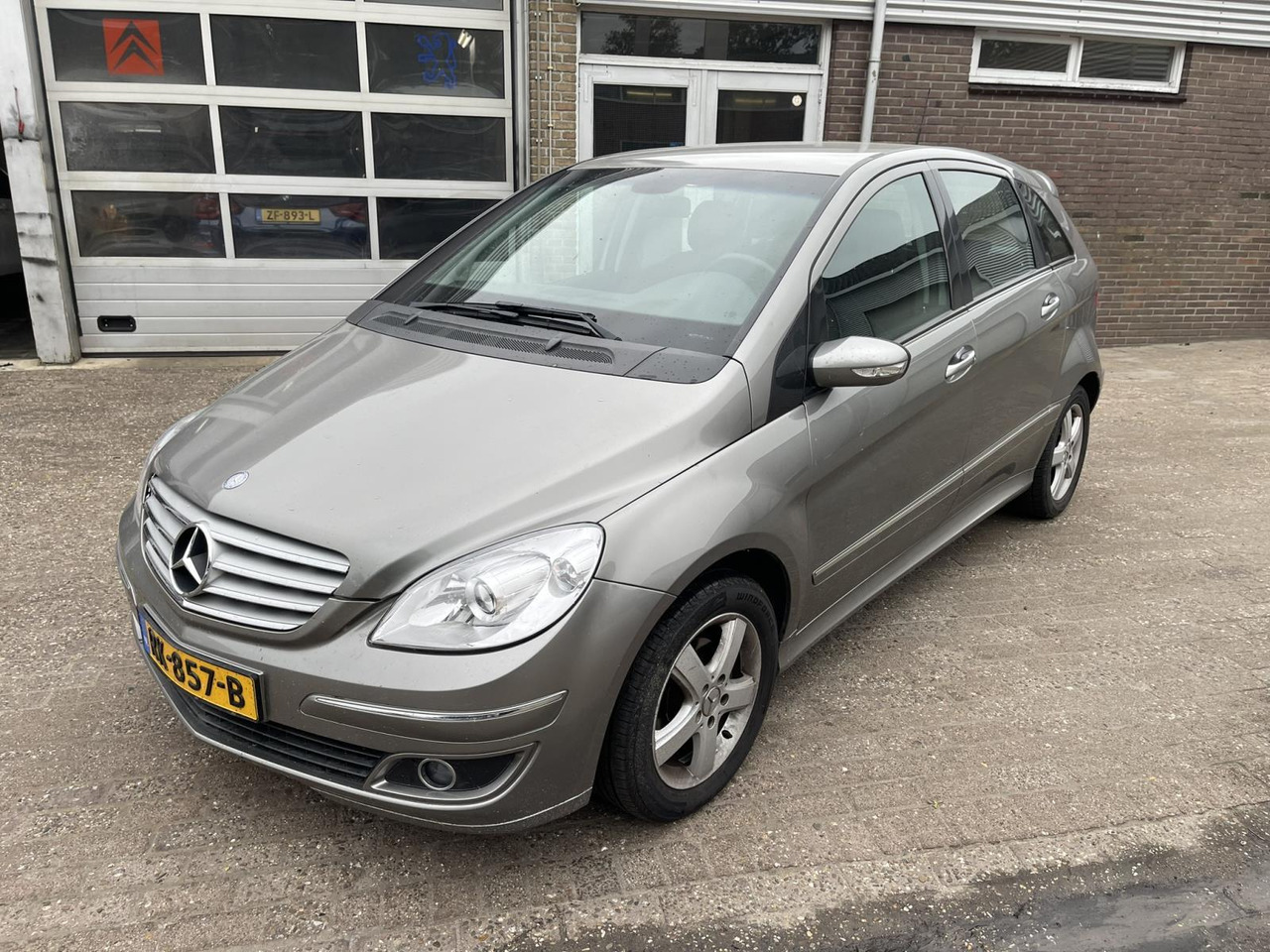 Mercedes-Benz B-Klasse 170 Business Class | 2005 | 217.372 km | RK-857-B - Voiture: photos 1 Mercedes-Benz B-Klasse 170 Business Class | 2005 | 217.372 km | RK-857-B - Voiture: photos 1