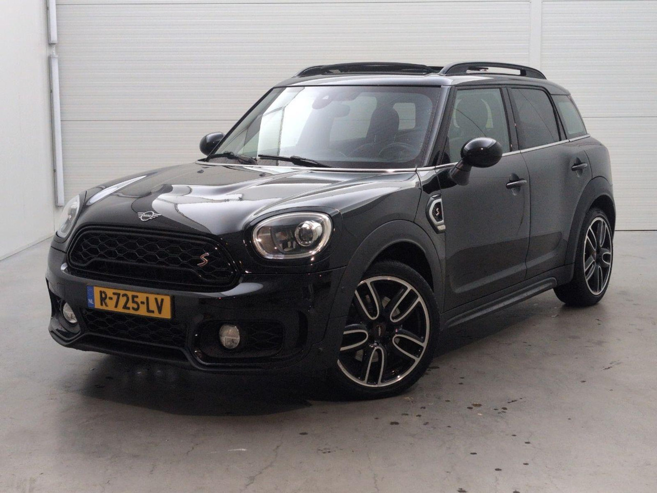 Mini Mini Countryman 2.0 Cooper S ALL4 Chili | 2019 | 109.779 km | Automaat | R725LV | NAP: Geen oordeel - SUV: photos 1 Mini Mini Countryman 2.0 Cooper S ALL4 Chili | 2019 | 109.779 km | Automaat | R725LV | NAP: Geen oordeel - SUV: photos 1
