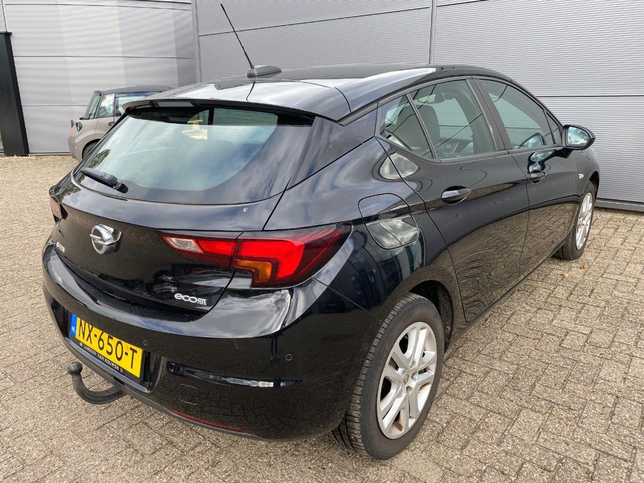 Opel Astra 1.0 Online Edition | 2017 | 112.576 km | NX650T | NAP: Logisch - Voiture à hayon: photos 4 Opel Astra 1.0 Online Edition | 2017 | 112.576 km | NX650T | NAP: Logisch - Voiture à hayon: photos 4