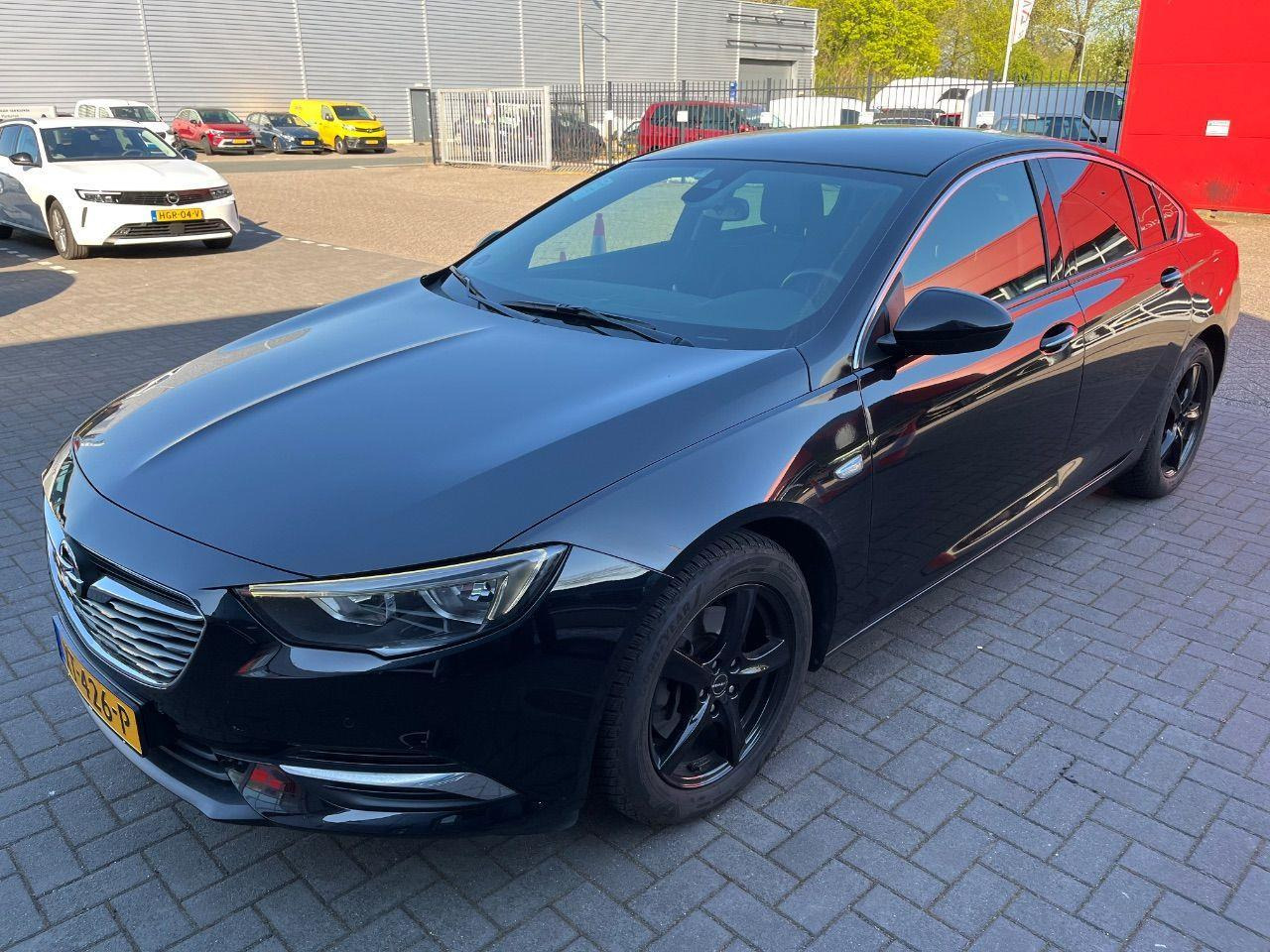 Opel Insignia Grand Sport 1.6 Turbo Business Executive | 2019 | 198.548 km | XT426P | NAP: Logisch - Voiture à hayon: photos 1 Opel Insignia Grand Sport 1.6 Turbo Business Executive | 2019 | 198.548 km | XT426P | NAP: Logisch - Voiture à hayon: photos 1