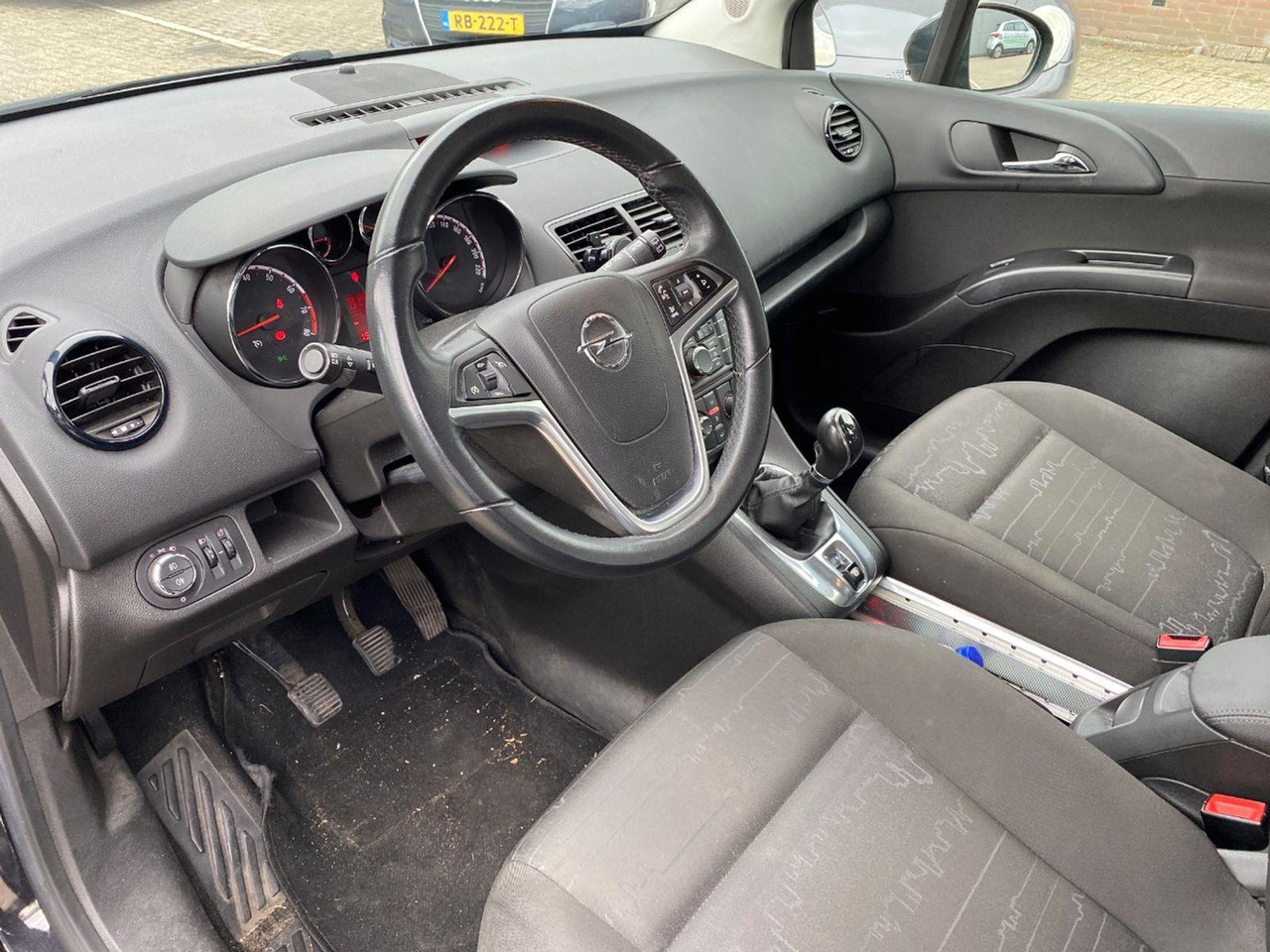 Opel Meriva 1.4 Edition | 2012 | 150.381 km | 09TNT2 | NAP: Logisch - Voiture: photos 5 Opel Meriva 1.4 Edition | 2012 | 150.381 km | 09TNT2 | NAP: Logisch - Voiture: photos 5