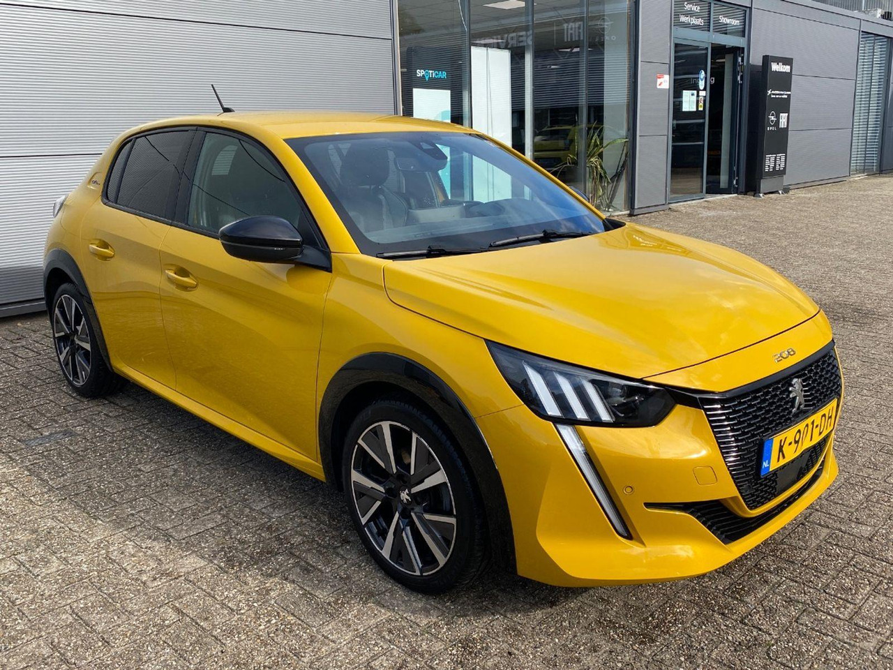 Peugeot 208 1.2 PureTech GT - Line | 2020 | 101.387 km | K901DH | NAP: Logisch - Voiture à hayon: photos 2 Peugeot 208 1.2 PureTech GT - Line | 2020 | 101.387 km | K901DH | NAP: Logisch - Voiture à hayon: photos 2