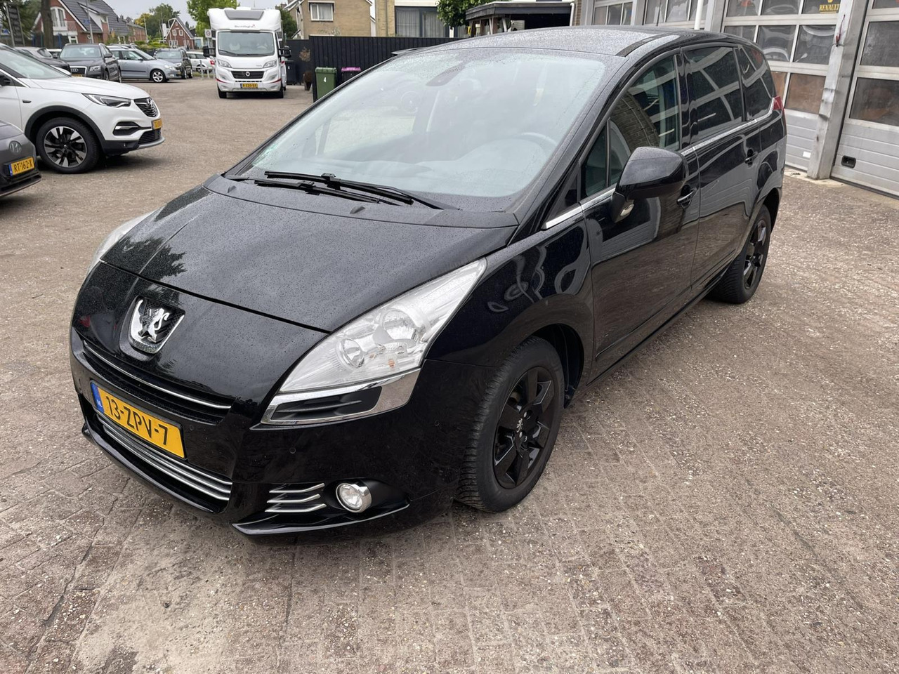 Peugeot 5008 1.6 VTi Blue Lease 7p. 2013 223.407 km 13-ZPV-7 - Voiture: photos 1 Peugeot 5008 1.6 VTi Blue Lease 7p. 2013 223.407 km 13-ZPV-7 - Voiture: photos 1