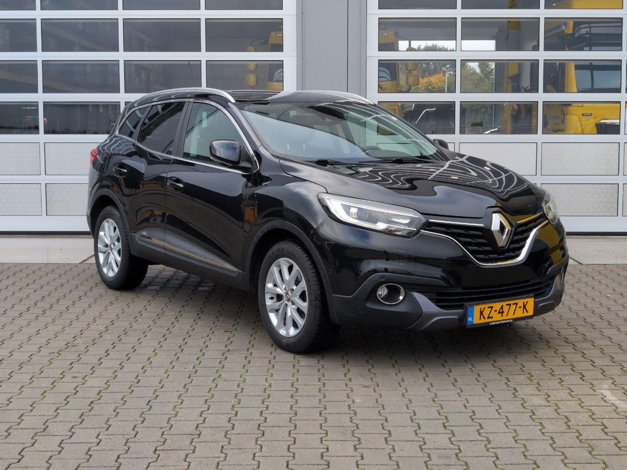 Renault Kadjar 1.2 TCe Intens | 2017 | 152.060 km | Automaat | KZ477K | NAP: Logisch - SUV: photos 2 Renault Kadjar 1.2 TCe Intens | 2017 | 152.060 km | Automaat | KZ477K | NAP: Logisch - SUV: photos 2