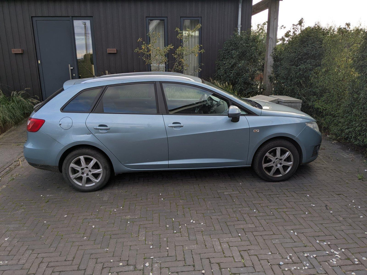 SEAT | Ibiza ST | 1.2 TDI Style Ecomotive | 2011 | 187.816 km | 04PPB6 | Logisch - Voiture: photos 4 SEAT | Ibiza ST | 1.2 TDI Style Ecomotive | 2011 | 187.816 km | 04PPB6 | Logisch - Voiture: photos 4