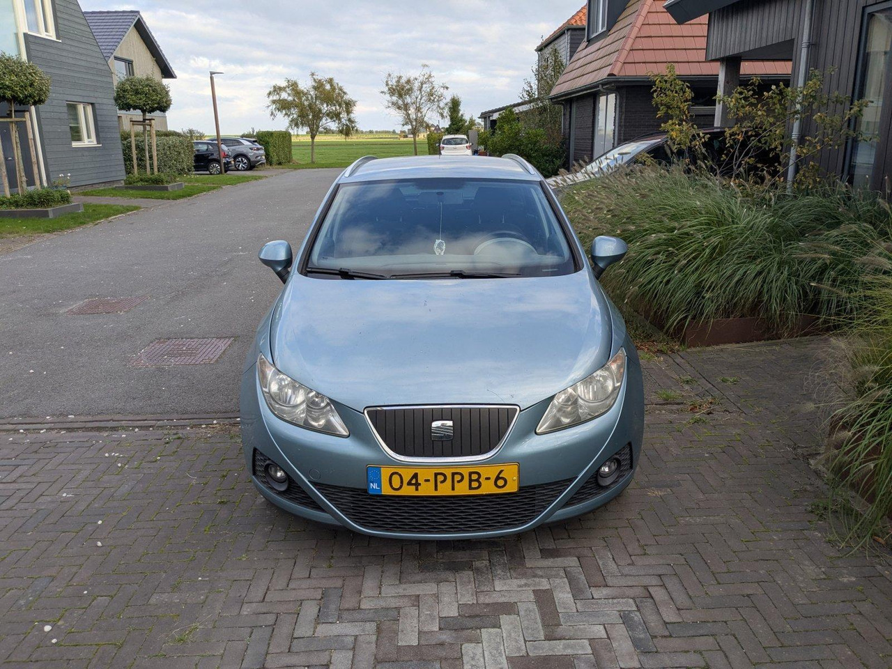 SEAT | Ibiza ST | 1.2 TDI Style Ecomotive | 2011 | 187.816 km | 04PPB6 | Logisch - Voiture: photos 2 SEAT | Ibiza ST | 1.2 TDI Style Ecomotive | 2011 | 187.816 km | 04PPB6 | Logisch - Voiture: photos 2