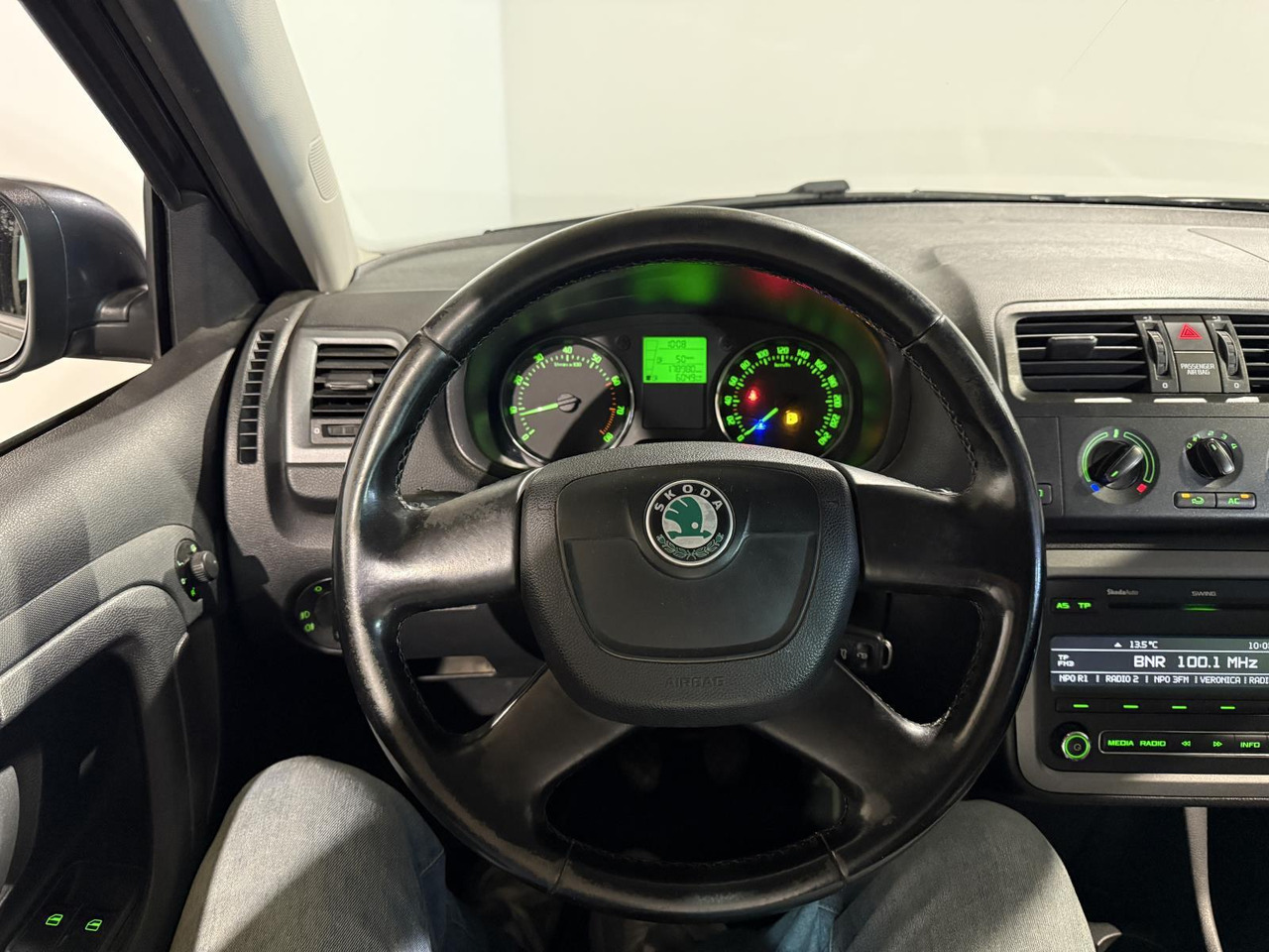 Skoda | Fabia Combi | 1.2 TSI Style | 2012 | 178.890 km | 45TZS5 | Logisch - Voiture: photos 5 Skoda | Fabia Combi | 1.2 TSI Style | 2012 | 178.890 km | 45TZS5 | Logisch - Voiture: photos 5