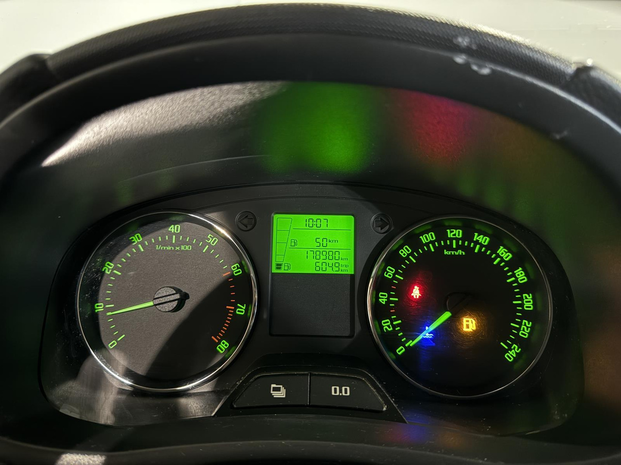 Skoda | Fabia Combi | 1.2 TSI Style | 2012 | 178.890 km | 45TZS5 | Logisch - Voiture: photos 4 Skoda | Fabia Combi | 1.2 TSI Style | 2012 | 178.890 km | 45TZS5 | Logisch - Voiture: photos 4