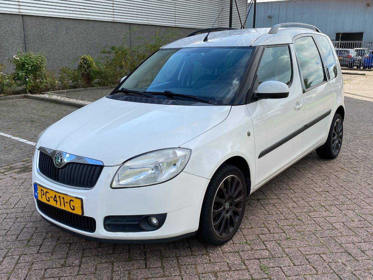 Skoda Roomster 1.2 Go | 2010 | 174.028 km | PG411G | NAP: Geen oordeel - Voiture: photos 1 Skoda Roomster 1.2 Go | 2010 | 174.028 km | PG411G | NAP: Geen oordeel - Voiture: photos 1