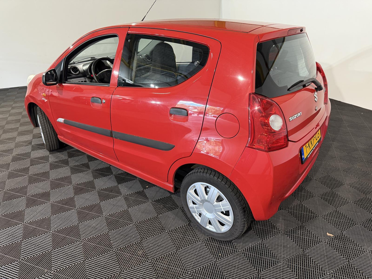 Suzuki Alto 1.0 Base | 2009 | 86.997 km | 1-KKP-03 - Voiture à hayon: photos 3 Suzuki Alto 1.0 Base | 2009 | 86.997 km | 1-KKP-03 - Voiture à hayon: photos 3