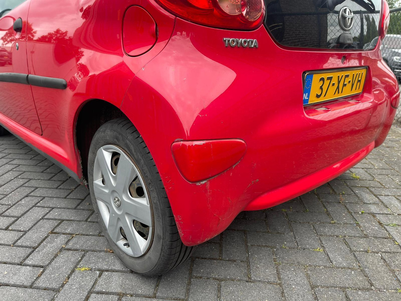 Voiture à hayon Toyota Aygo 1.0 12V 2007 247.975 km 37-XF-VH: photos 19