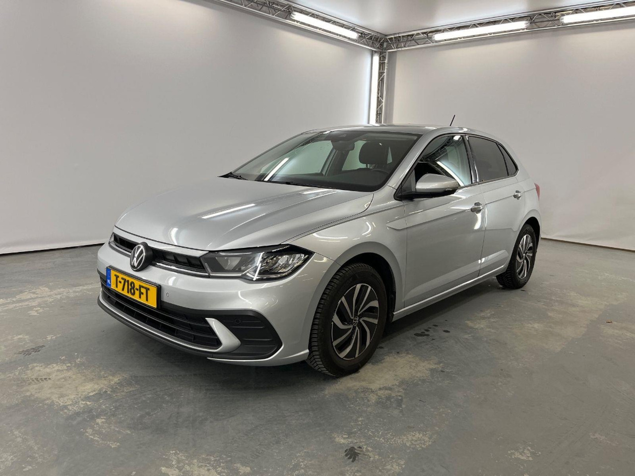 Volkswagen Polo 1.0 TSI Life Business | 2023 | 73.998 km | T718FT | NAP: Logisch - Voiture à hayon: photos 1 Volkswagen Polo 1.0 TSI Life Business | 2023 | 73.998 km | T718FT | NAP: Logisch - Voiture à hayon: photos 1