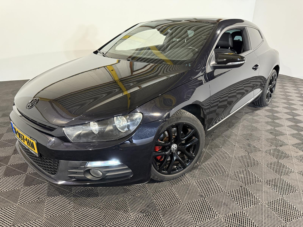 Volkswagen | Scirocco | 1.4 TSI | 2010 | 158.287 km | H107HN | Geen oordeel - Voiture: photos 1 Volkswagen | Scirocco | 1.4 TSI | 2010 | 158.287 km | H107HN | Geen oordeel - Voiture: photos 1