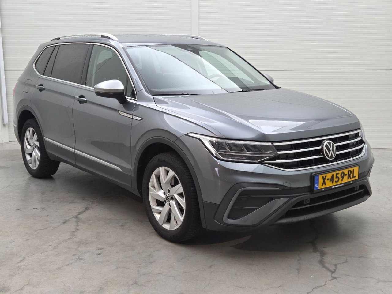 Volkswagen Tiguan Allspace 1.5 TSI R - Line 7p. | 2023 | 86.012 km | Automaat | X459RL | NAP: Geen oordeel - SUV: photos 2 Volkswagen Tiguan Allspace 1.5 TSI R - Line 7p. | 2023 | 86.012 km | Automaat | X459RL | NAP: Geen oordeel - SUV: photos 2