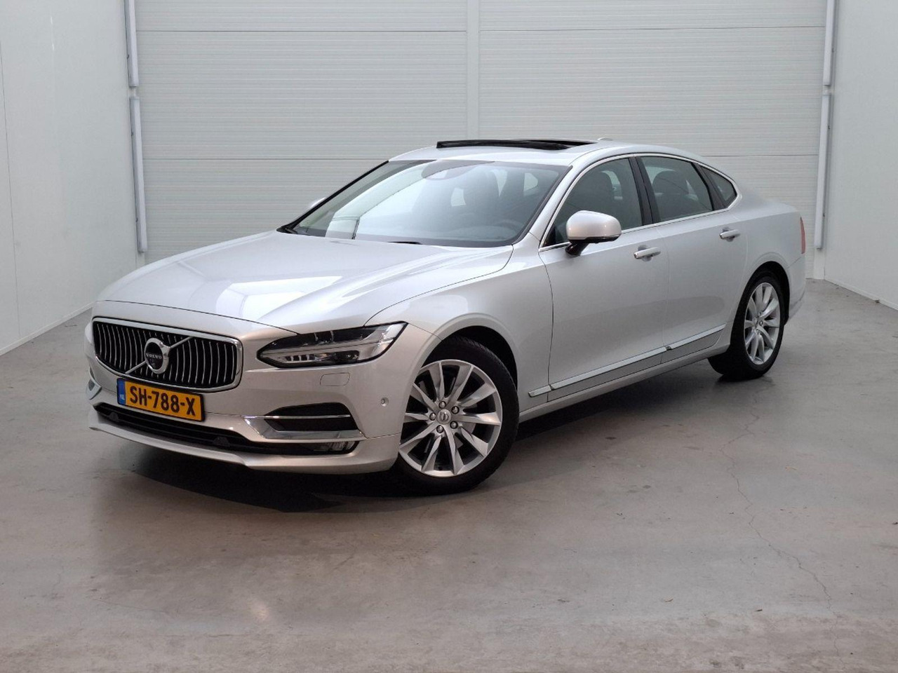 Volvo S90 2.0 D5 AWD Inscription | 2016 | 175.340 km | Automaat | SH788X | NAP: Geen oordeel - Berline: photos 1 Volvo S90 2.0 D5 AWD Inscription | 2016 | 175.340 km | Automaat | SH788X | NAP: Geen oordeel - Berline: photos 1