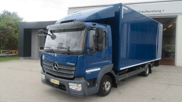 Mercedes-Benz 818L Koffer LBW, 1,5 to, Seitentüre - Camion fourgon: photos 1 Mercedes-Benz 818L Koffer LBW, 1,5 to, Seitentüre - Camion fourgon: photos 1
