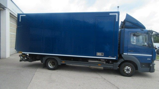 Mercedes-Benz 818L Koffer LBW, Seitentüre (GG 8,6 to.) - Fourgon grand volume: photos 4 Mercedes-Benz 818L Koffer LBW, Seitentüre (GG 8,6 to.) - Fourgon grand volume: photos 4