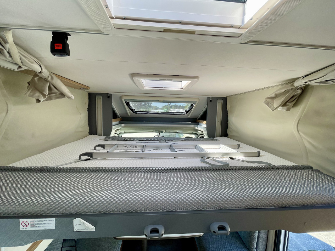 Camping-car profilé DETHLEFFS T7052 DBL: photos 9