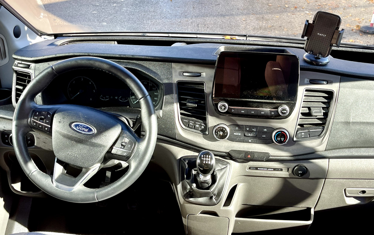 Photo d'intérieur 1: Fourgon aménagé LMC Innovan 590C