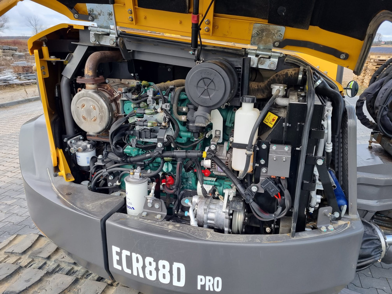 VOLVO ECR 88D PRO - Pelle sur chenille: photos 2 VOLVO ECR 88D PRO - Pelle sur chenille: photos 2