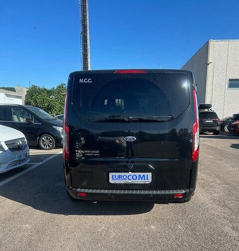 Ford Tourneo Custom Tourneo Custom 310 2.0 TDCi 17 - Voiture: photos 3 Ford Tourneo Custom Tourneo Custom 310 2.0 TDCi 17 - Voiture: photos 3