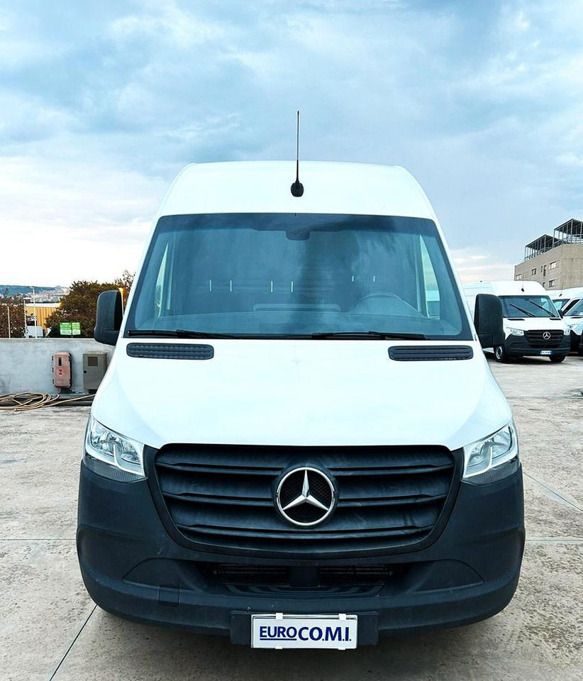 Mercedes Benz Sprinter 314 F 39/35 - Fourgon utilitaire: photos 2 Mercedes Benz Sprinter 314 F 39/35 - Fourgon utilitaire: photos 2