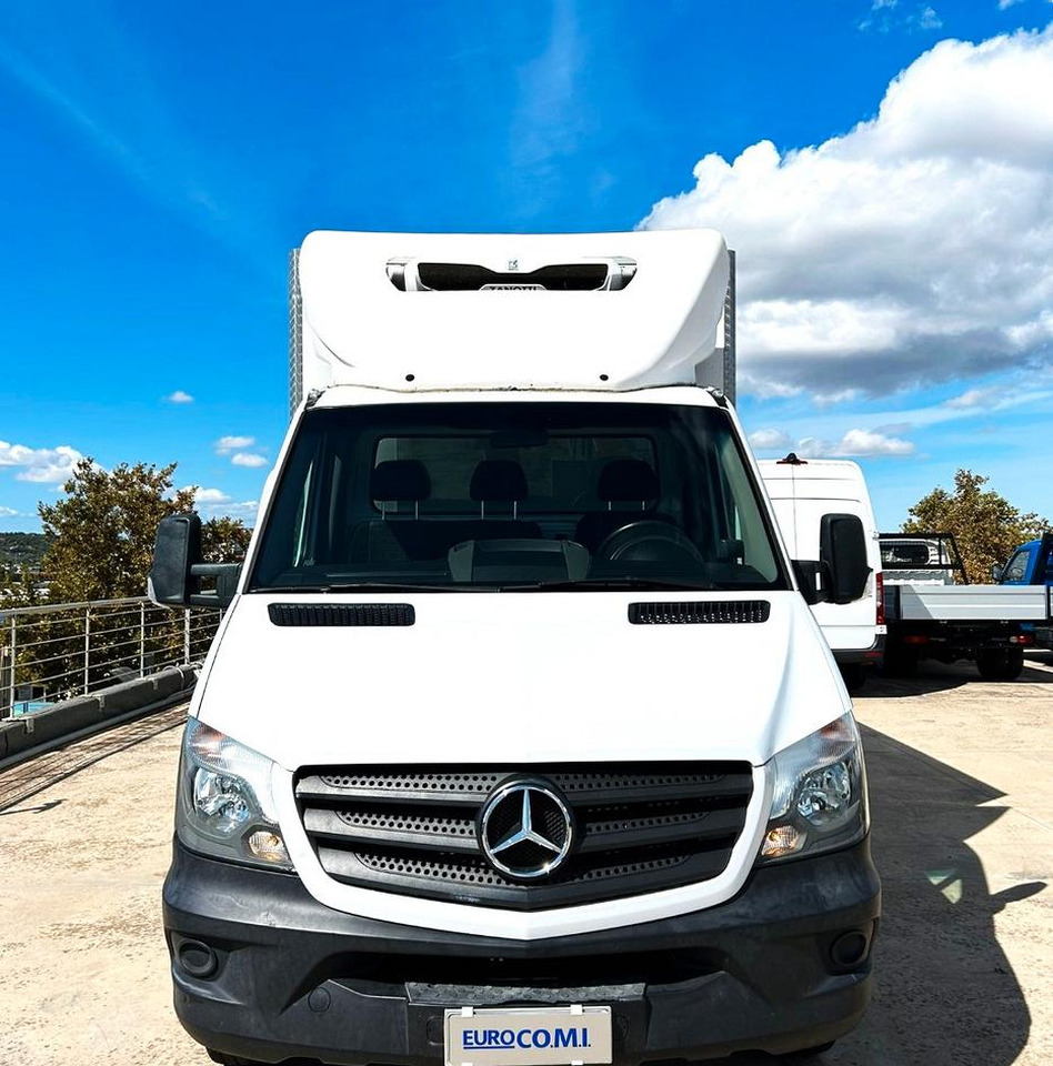 Sprinter 414 T 37/35 Isotermico -20° *532 /mese - Fourgon grand volume: photos 2 Sprinter 414 T 37/35 Isotermico -20° *532 /mese - Fourgon grand volume: photos 2