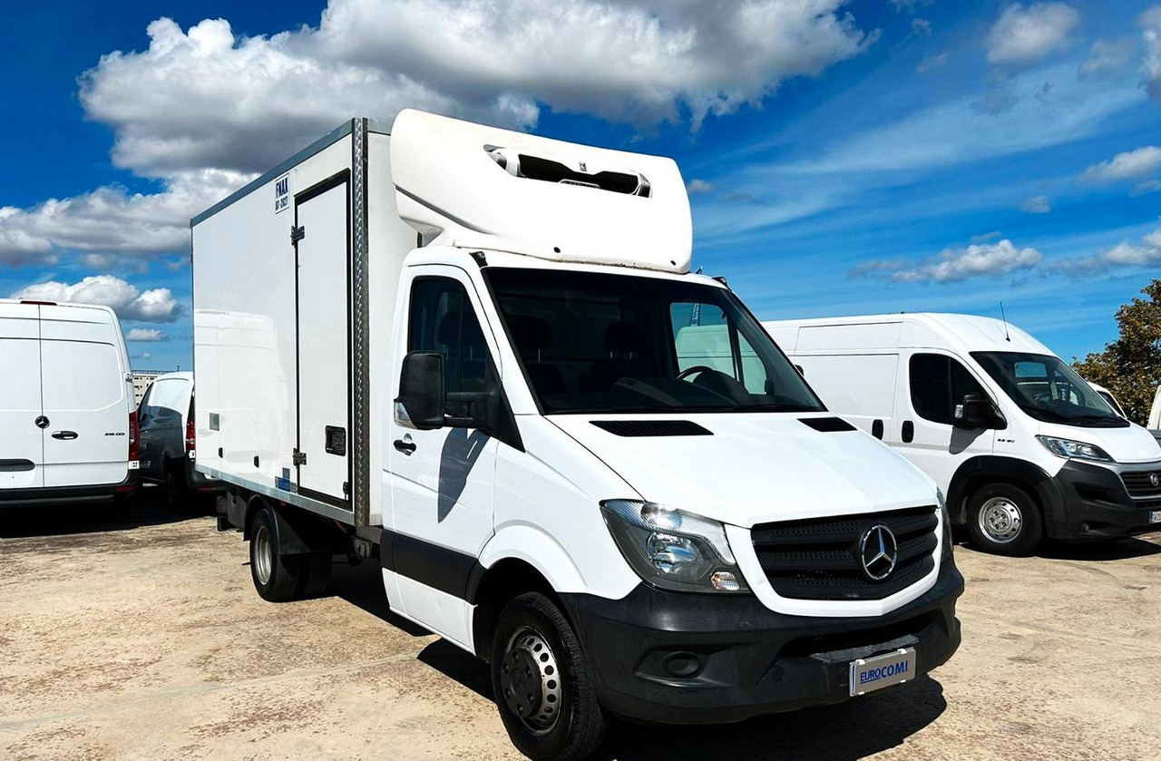 Sprinter 414 T 37/35 Isotermico -20° *532 /mese - Fourgon grand volume: photos 3 Sprinter 414 T 37/35 Isotermico -20° *532 /mese - Fourgon grand volume: photos 3