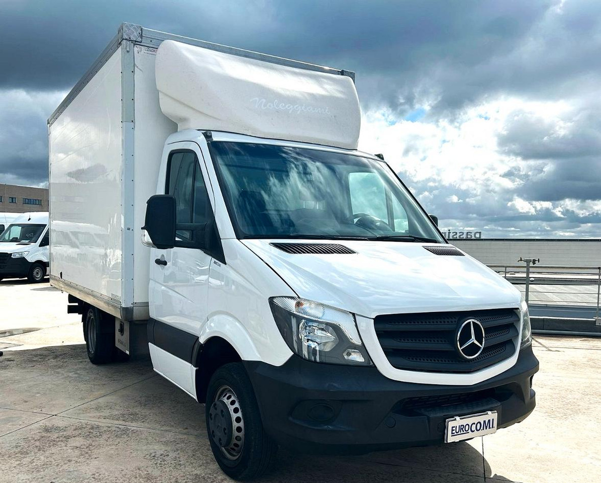 Sprinter 416 T 37/35 Furgonatura - Fourgon grand volume: photos 3 Sprinter 416 T 37/35 Furgonatura - Fourgon grand volume: photos 3